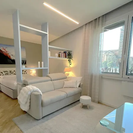 Stromboli Loft Apartment *